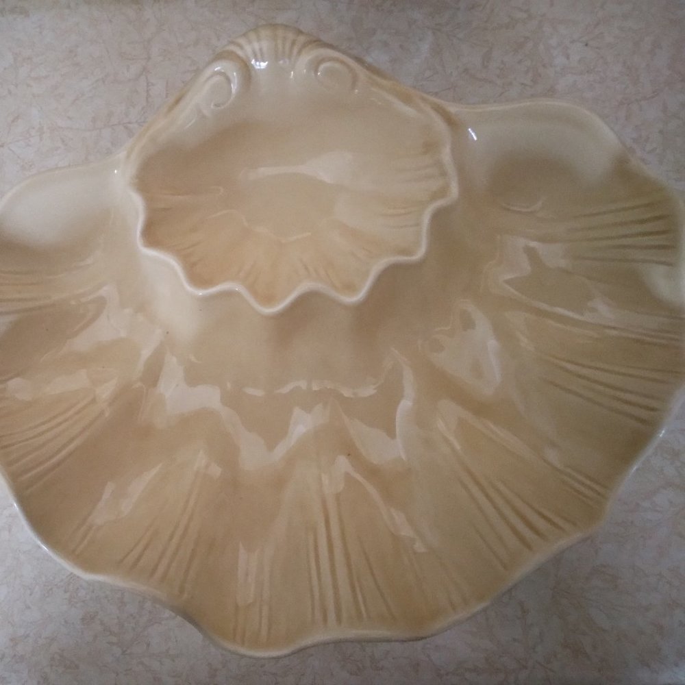 Serving Dish,  For Dips and Snacks, Clam Shape